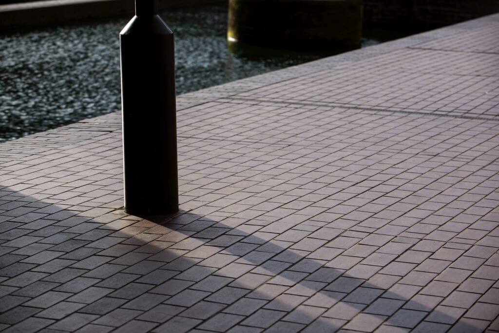 Grindinio trinkelių ir aplinkos elementų prekyba